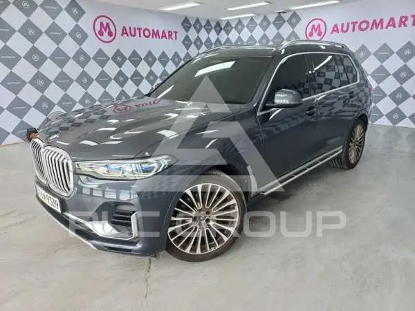 2021 BMW X7