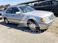 2000 Mercedes Benz C 230 photo