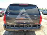 2011 GMC YUKON photo