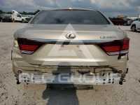 2013 Lexus LS460 photo