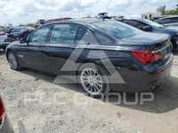 2015 BMW 750 photo
