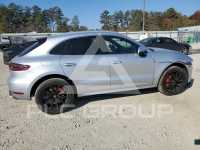 2015 Porsche MACAN photo