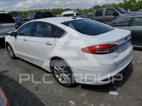 2017 Ford FUSION фото