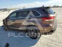 2019 Toyota Highlander фото