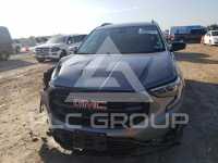 2021 GMC TERRAIN photo