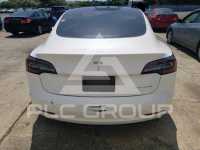 2021 Tesla Model 3 фото