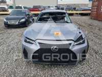 2022 Lexus IS photo