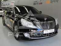 2013 Hyundai Equus