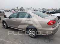2016 Volkswagen Passat photo