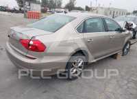 2016 Volkswagen Passat photo