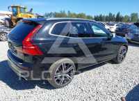 2019 Volvo XC60 photo
