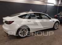2022 Tesla Model 3 фото