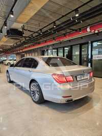 2012 BMW 750