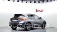 2019 Infinity Q30