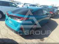 2018 Toyota PRIUS фото