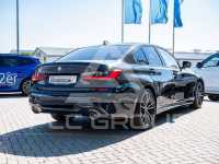 2019 BMW 320