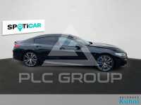 2021 BMW M8