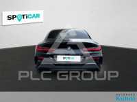 2021 BMW M8