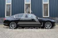 2021 BMW 745