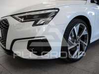 2026 Mercedes Benz GLC 220