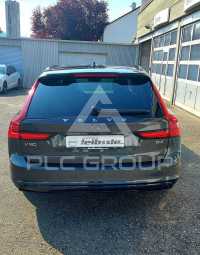 2022 Volvo V90