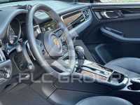 2022 Porsche MACAN