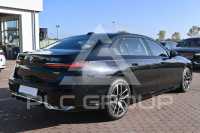 2023 BMW 740