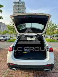 2023 Mercedes Benz GLC 220