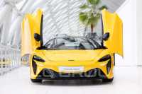 2023 McLaren ARTURA