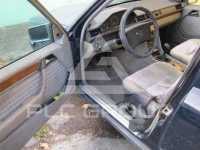1990 Mercedes Benz 200