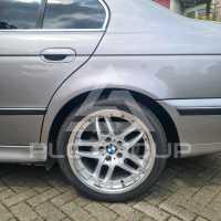 1998 BMW 523