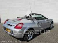 2000 Toyota MR2