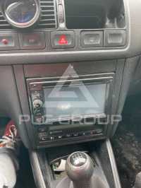 2000 Volkswagen GOLF