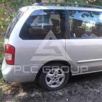2001 Mazda MPV