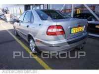 2001 Volvo S40