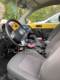 2002 Volkswagen BEETLE