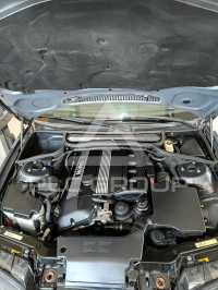 2003 BMW 330