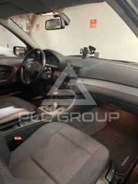 2003 BMW 330