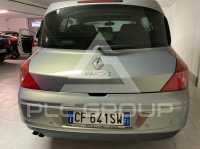 2003 Renault 