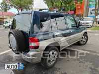 2004 Mitsubishi PAJARO