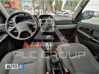 2004 Mitsubishi PAJARO