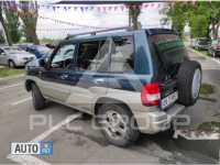 2004 Mitsubishi PAJARO