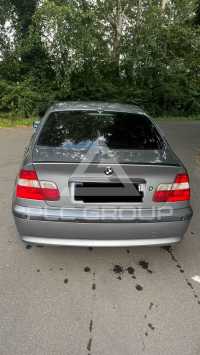 2004 BMW 330