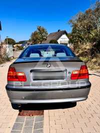 2004 BMW 330