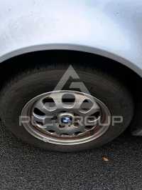 2004 BMW 330