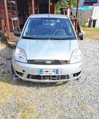 2004 Ford FIESTA