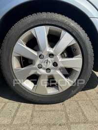 2004 Opel Vectra