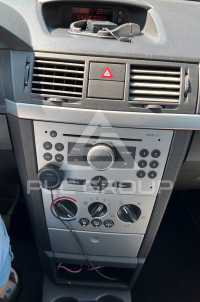 2005 Opel MERIVA