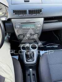 2006 Mazda 2