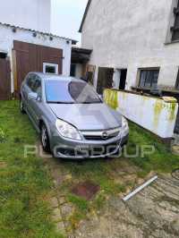 2006 Opel Signum